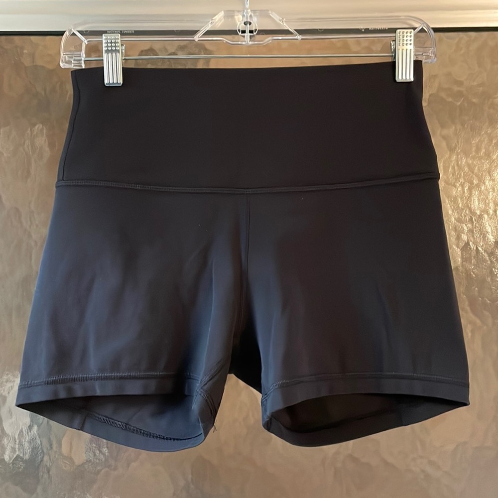 lululemon black shorts